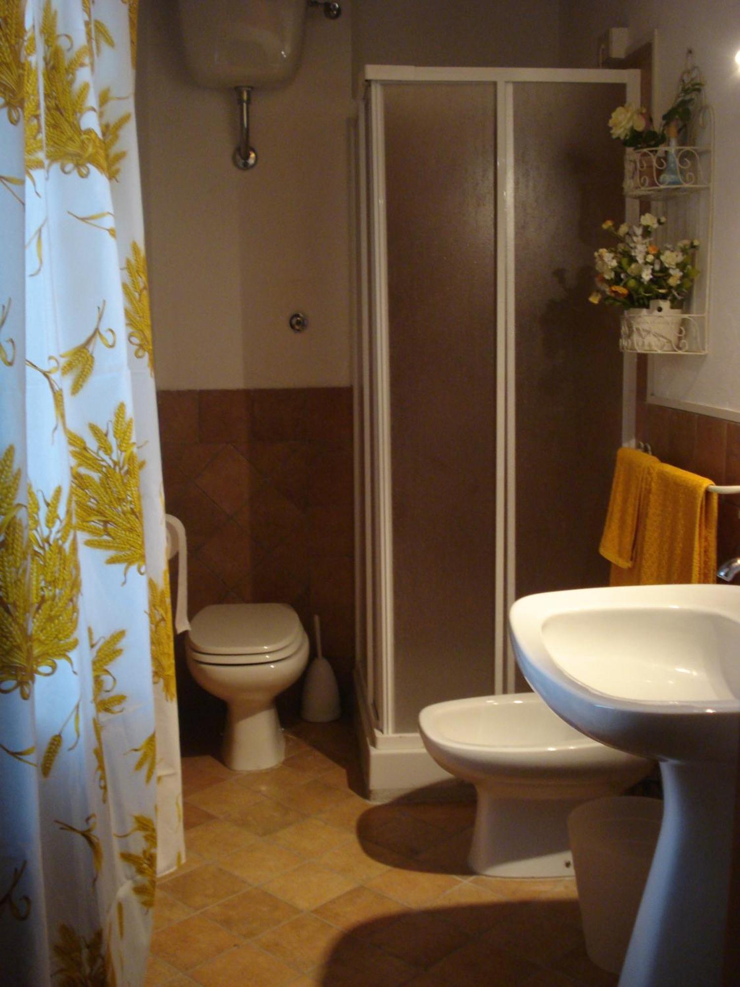 Villa Casale La Fornace Costacciaro Habitación foto